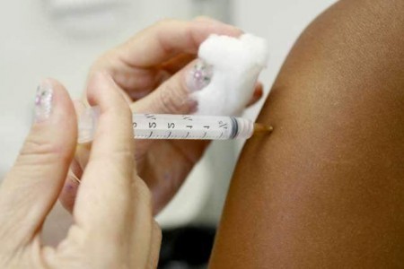 Campanha de vacinação contra tríplice viral termina hoje 