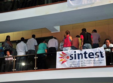 PLANSERV: SERVIDORES DãO AS COSTAS PARA RELATOR 